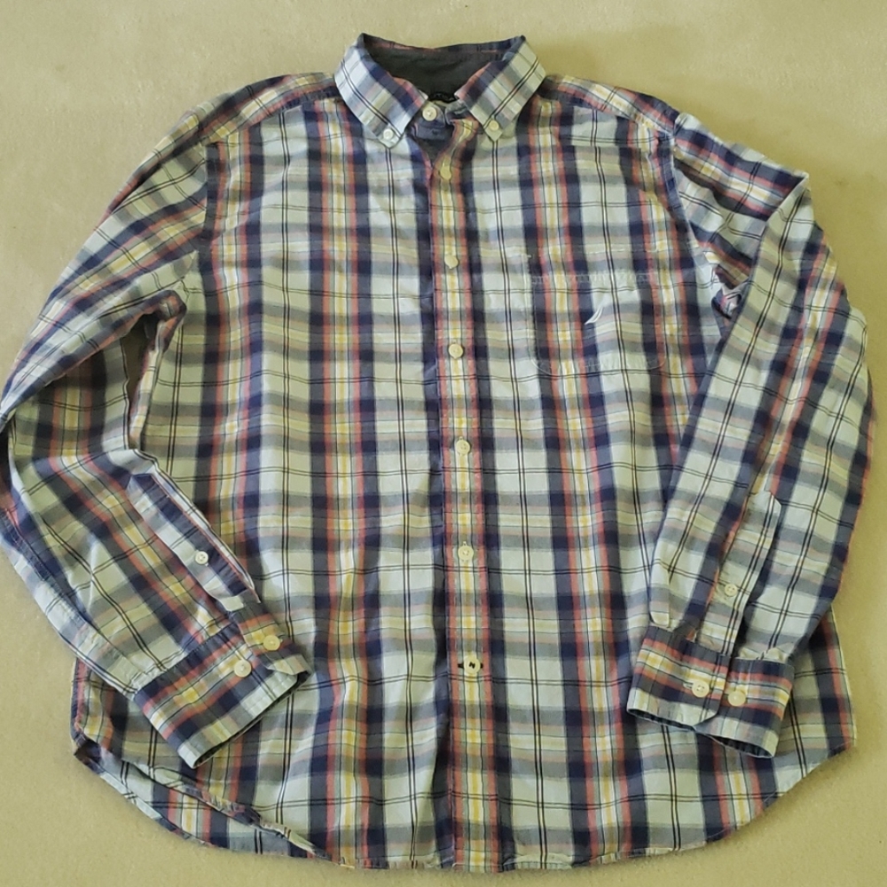 Nautica men shirt size M